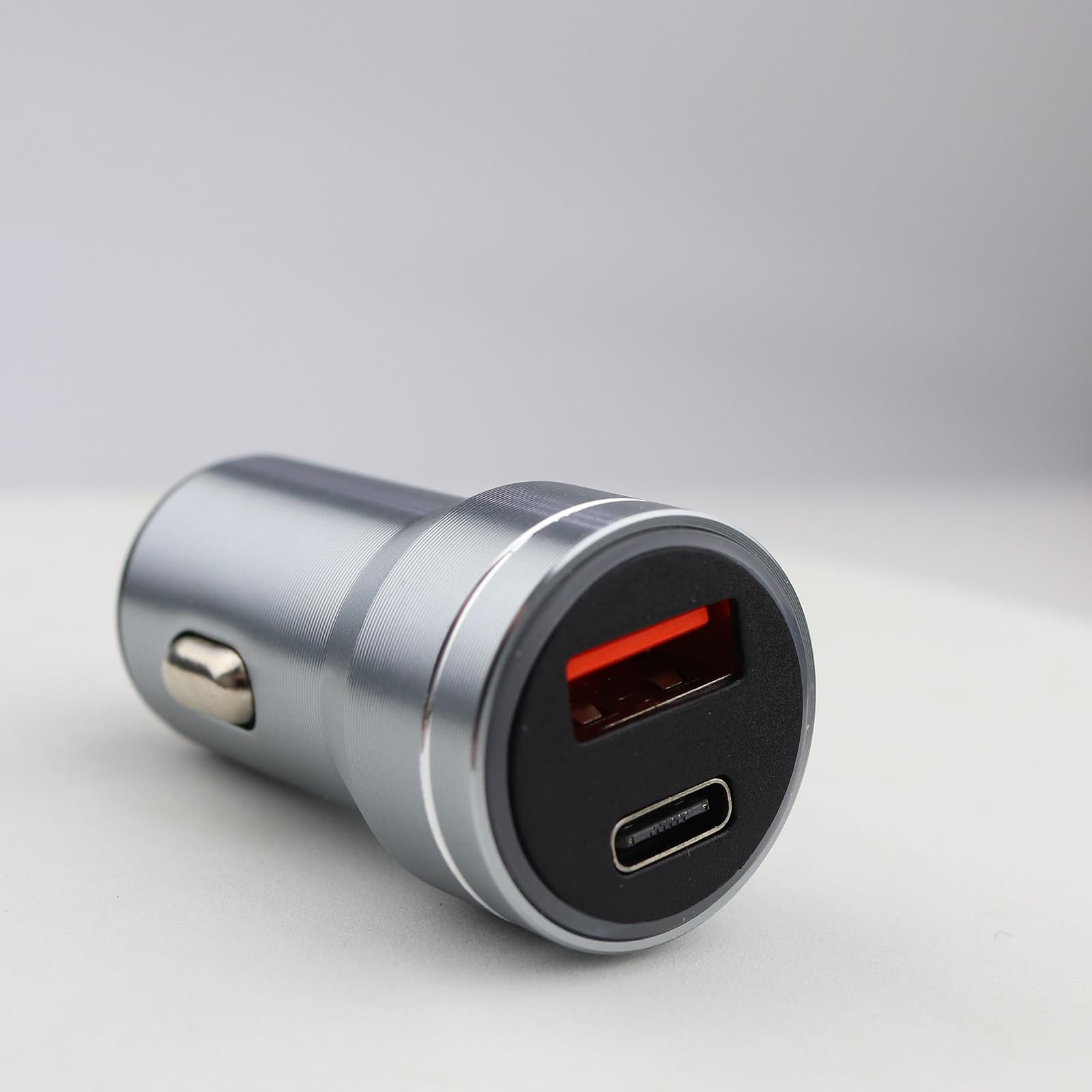 USB C 车载快速充电器，超级快速充电适配器 PD Type C 车载充电器，适用于所有手机（灰色）(图2)